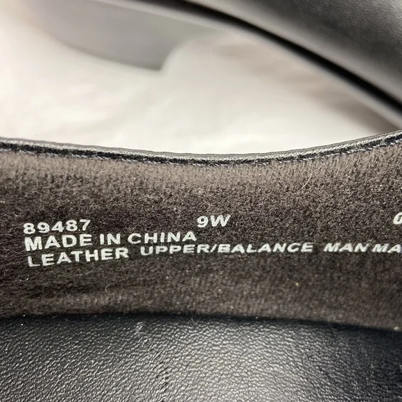 Clarks Genette 9 wide black leather shoes with 2” heel like new - Picture 8 of 12